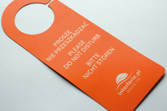 Door hangers - open