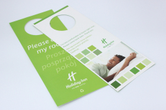 Holiday Inn do not disturb sign